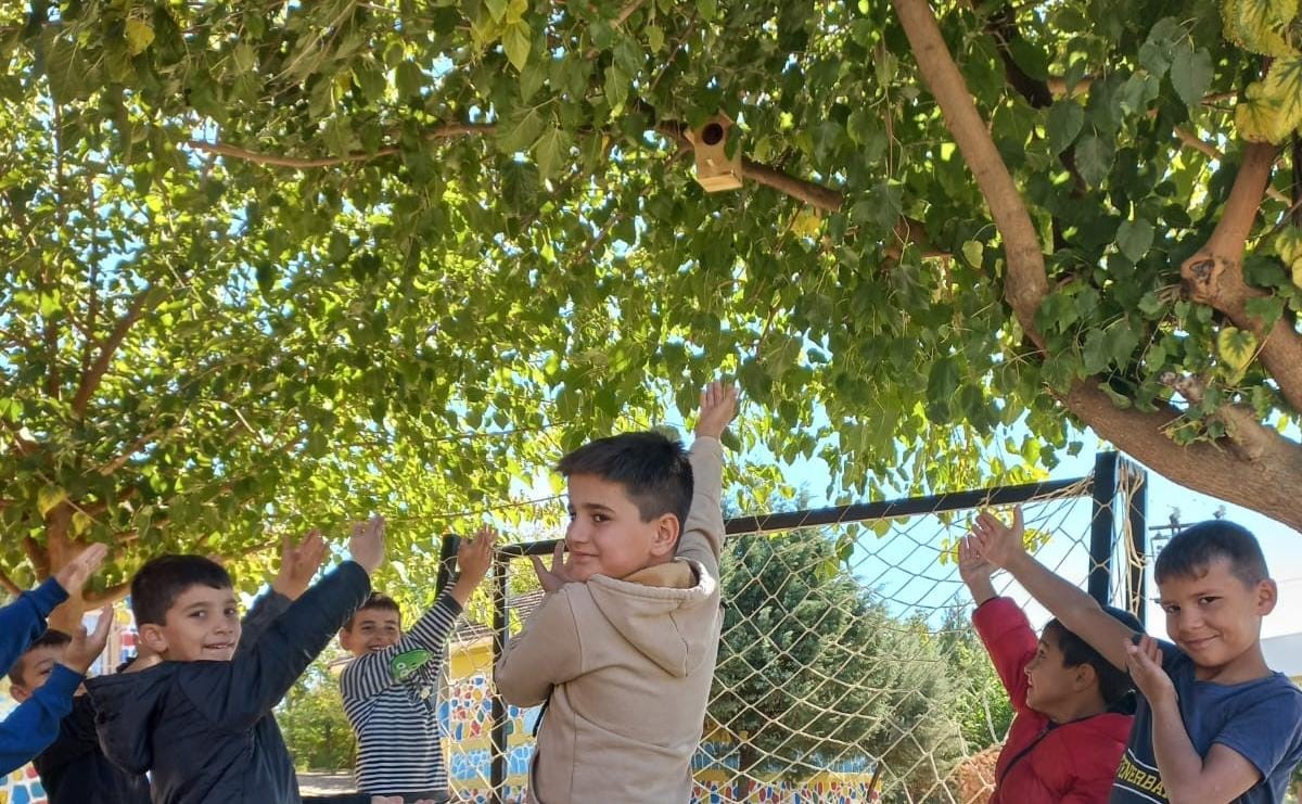 Meslek Lisesi öğrencilerinden kuşlara yuva hediye