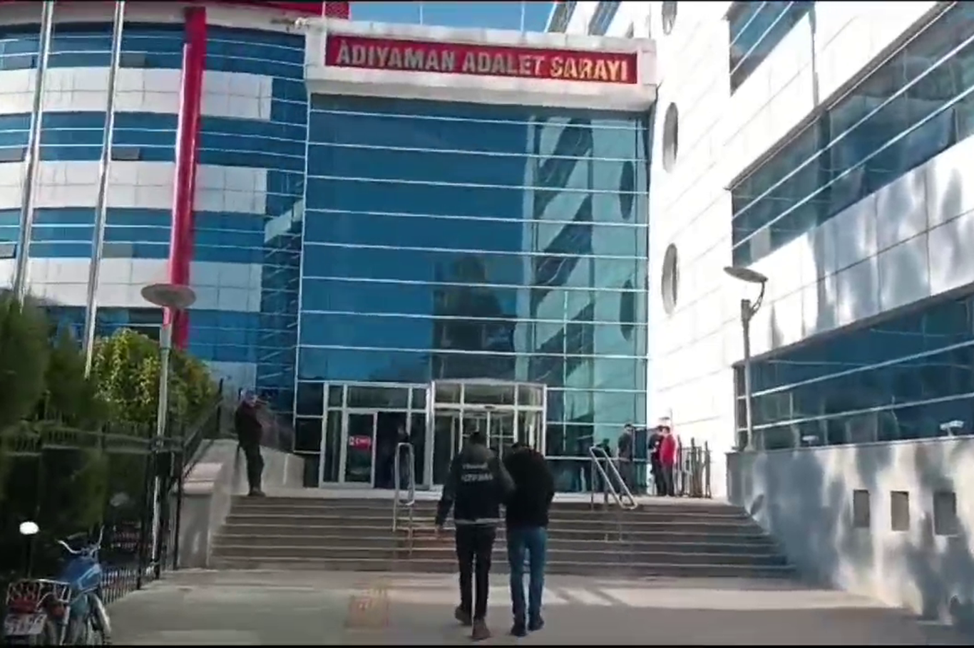 Yakıt deposuna gizlenmiş esrar ele geçirildi