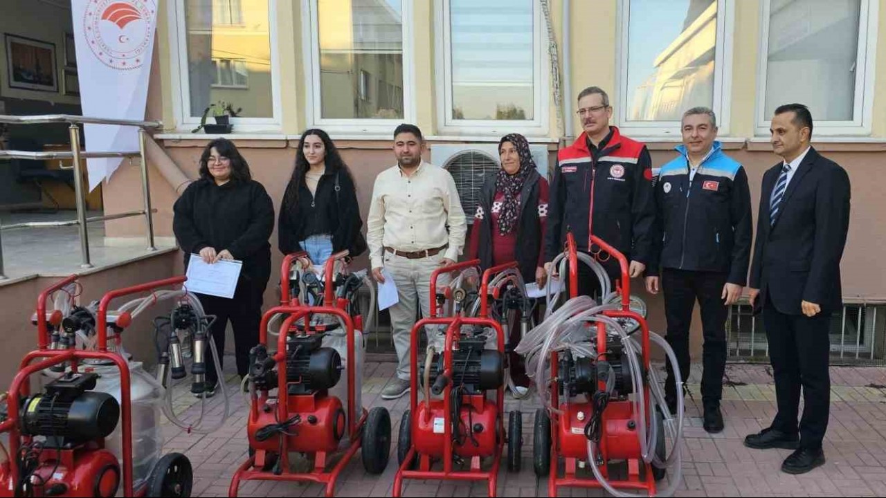 Hayvan yetiştiricilerine ’süt hijyeni ve sanitasyon’ eğitimi