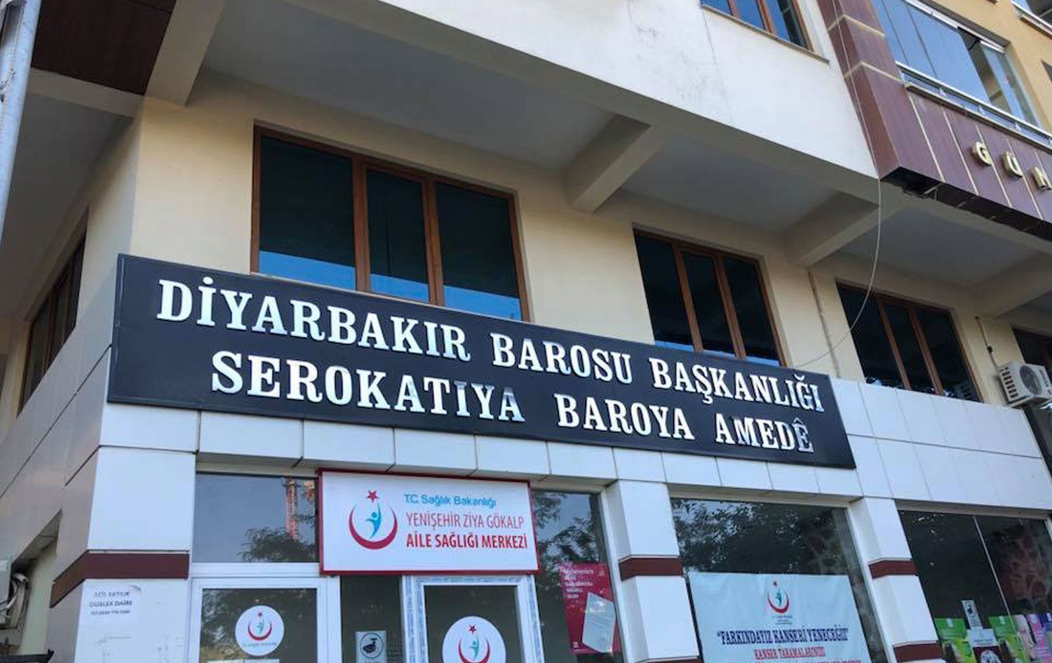 Diyarbakır Barosu'ndan CHP Lideri Özel'e Tepki: Avukatlık Mesleğine Saygı Gösterilmeli