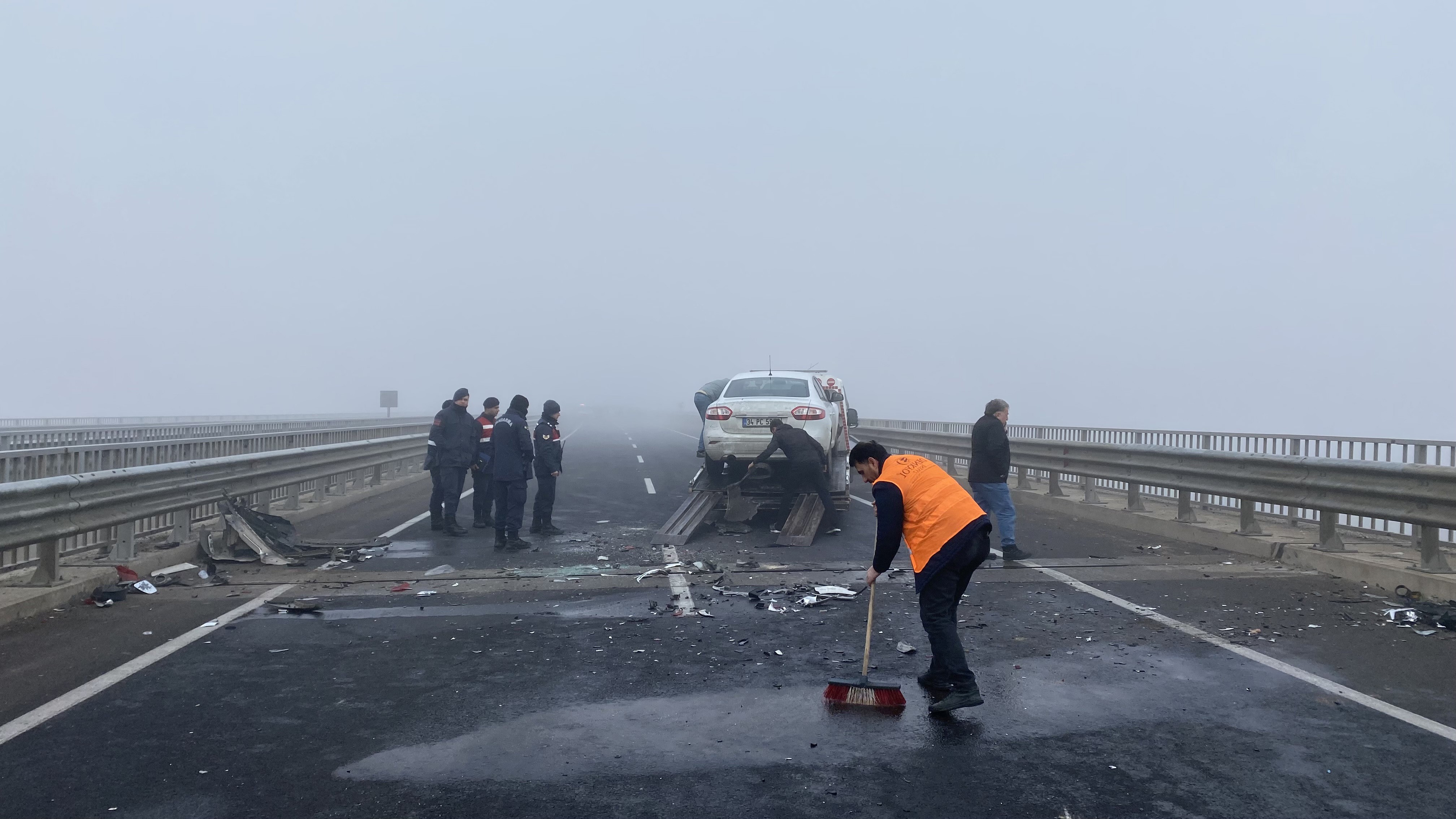 Diyarbakır Elazığ Yolunda Zincirleme Kaza 9 Yaralı (5)