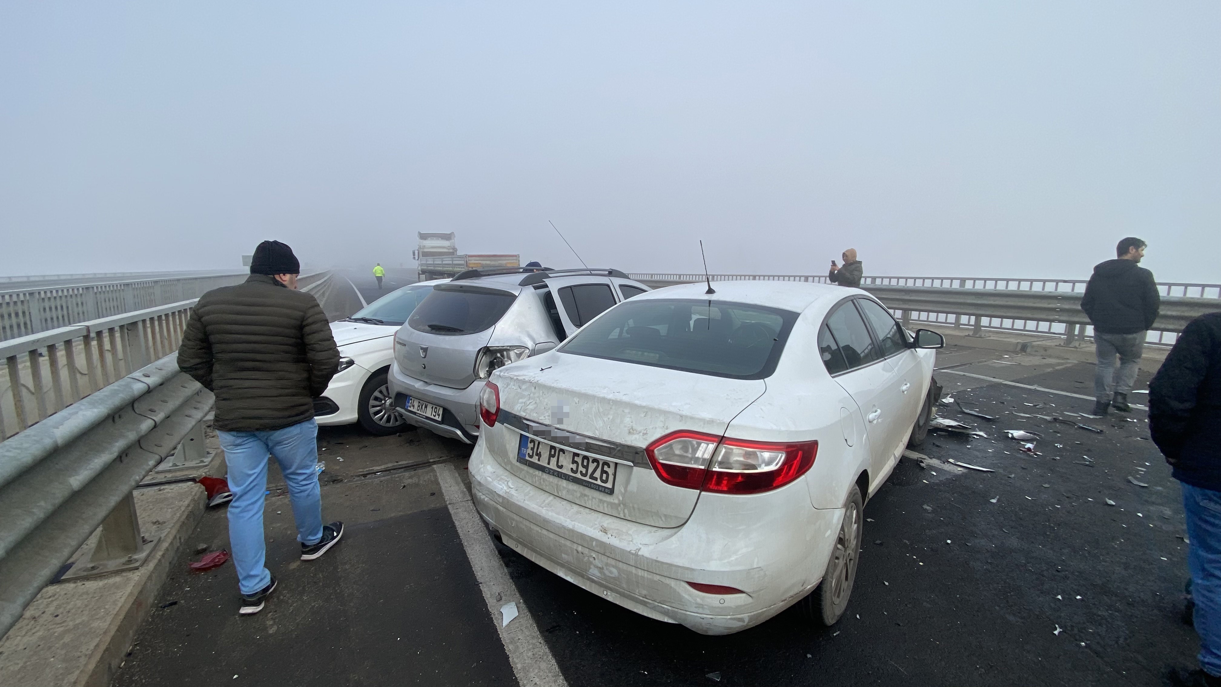 Diyarbakır Elazığ Yolunda Zincirleme Kaza 9 Yaralı (6)