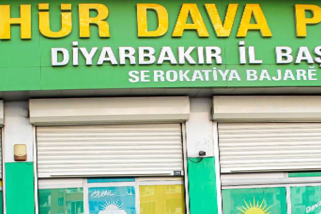 Diyarbakır’da sergilenmek istenen ahlak dışı tiyatroya HÜDA PAR’dan, sert tepki