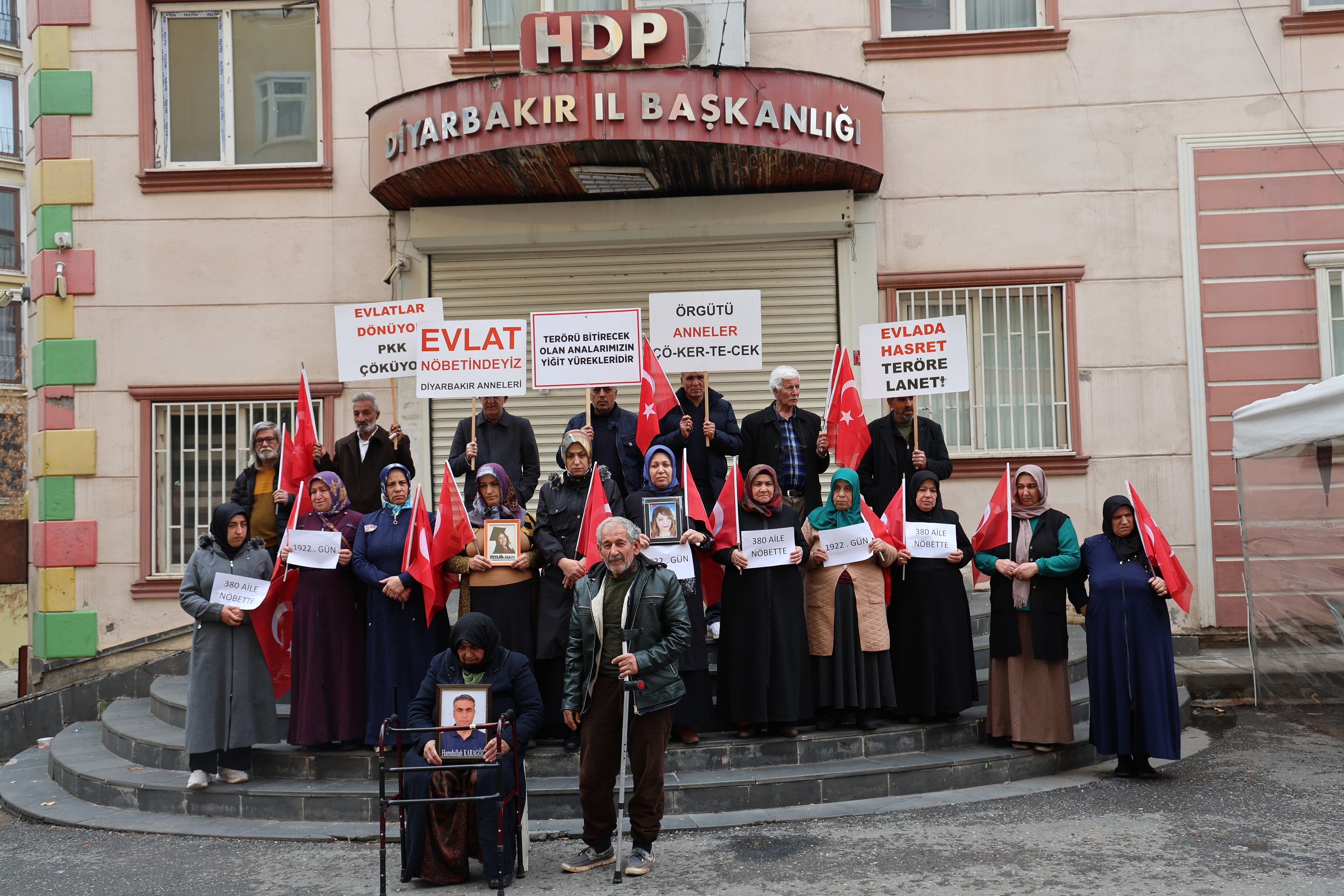 "Devletimiz Arkamızda, Çocuğumuzu İstiyoruz"