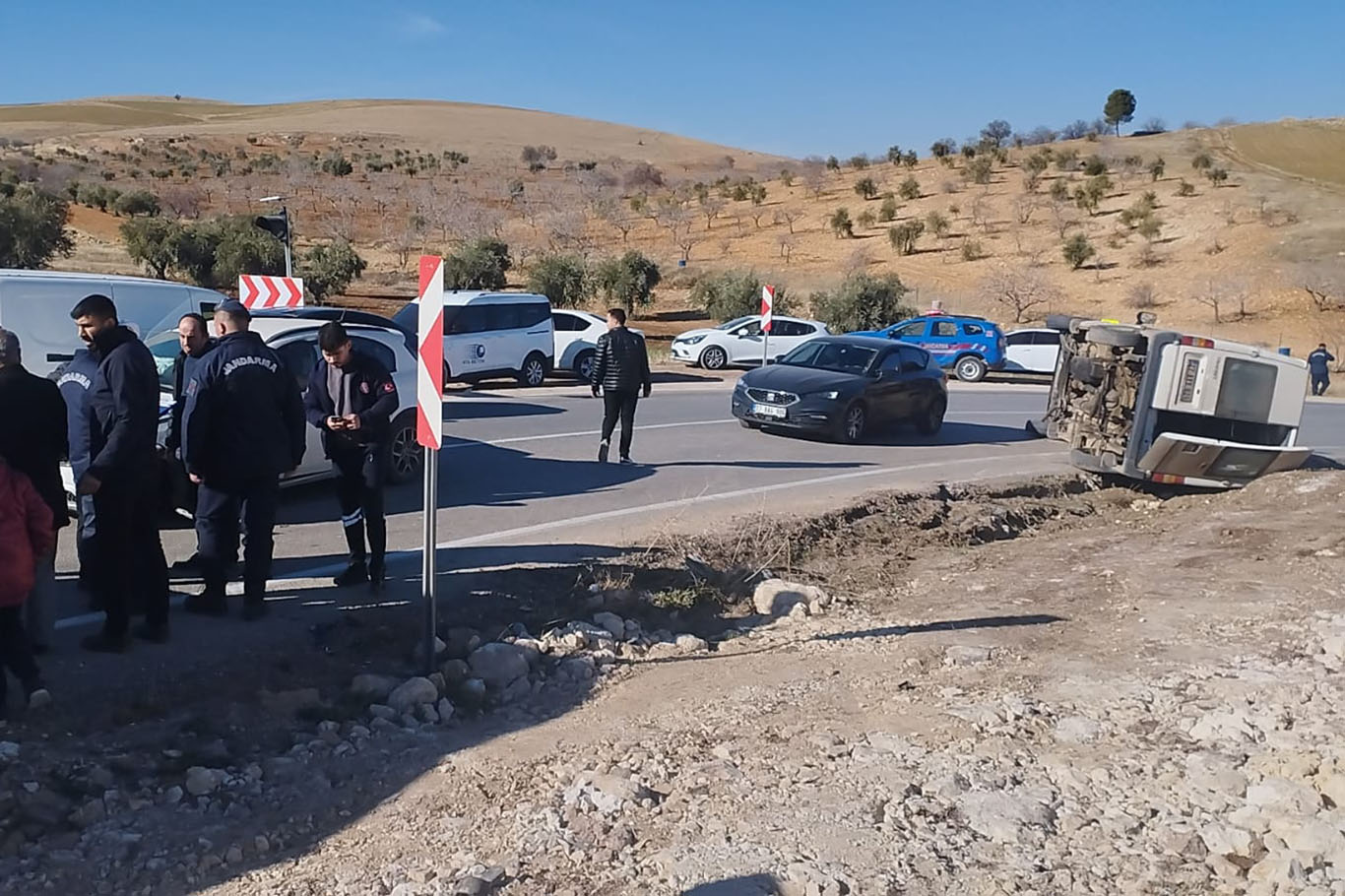 Gaziantep'te minibüs devrildi: 6 yaralı