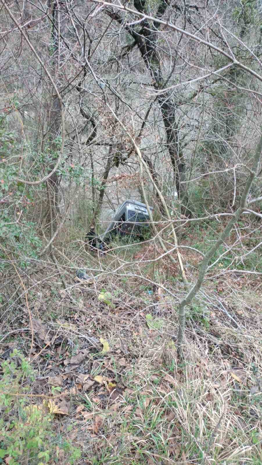 Kastamonu’da Fiat-Tofaş marka otomobil, 20 metre şarampole yuvarlandı, sürücüsü yaralandı