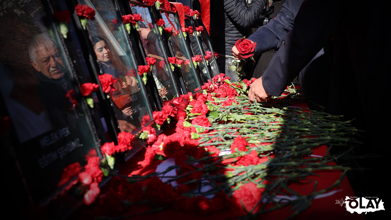 Diyarbakır’da 17 Yıl Sonra Bombalı Saldırının Kurbanları Anıldı (4)