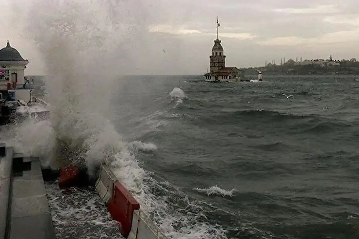 Kuzey Ege ve Marmara'da fırtına