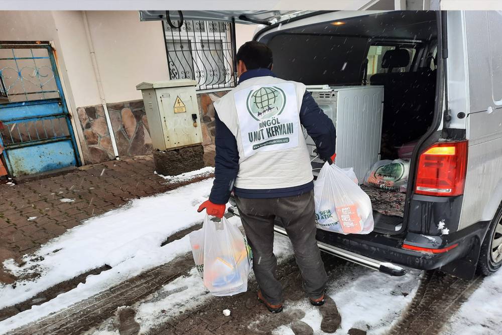 Bingöl Umut Kervanı, onlarca aileye ayni ve nakdi yardımda bulundu