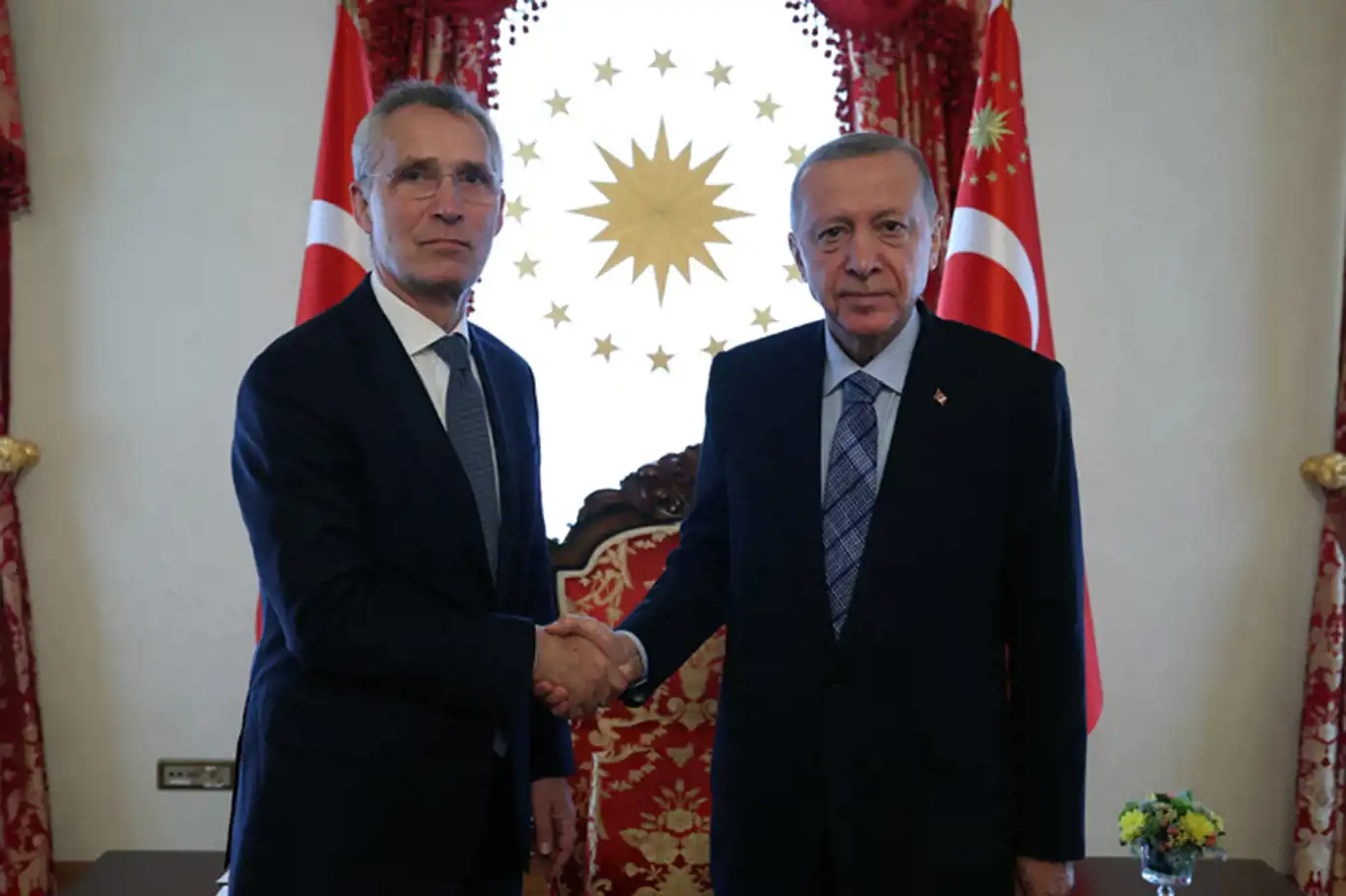 Cumhurbaşkanı Erdoğan Stoltenberg'i tebrik etti