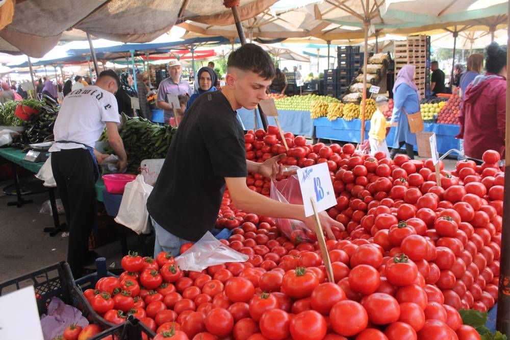 Pazar esnafı: Yeni yüzyılda tarıma daha çok önem verilmeli