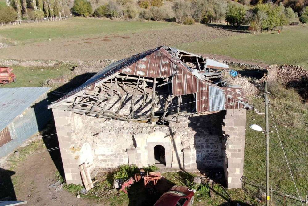 Bir zamanlar cami olarak kullanıldı, atıl durumdaki kilise restore edilmeyi bekliyor
