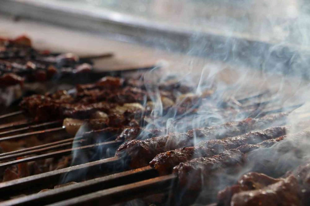 Diyarbakır’da 2022 yılında 3 bin ton tescilli ciğer kebabı tüketildi (Videolu)