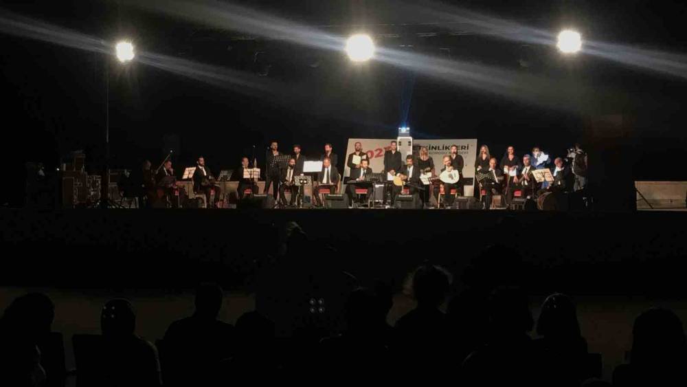 Diyarbakır Medeniyetler Korosu’ndan tarihi Hasankeyf’te konser