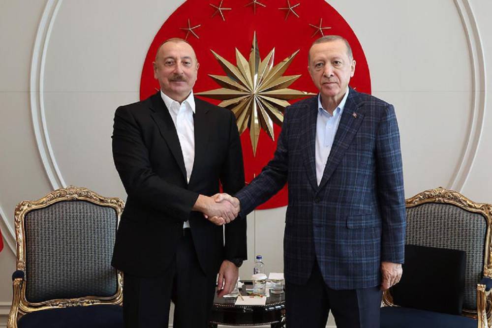 Azerbaycan Cumhurbaşkanı Aliyev'den Erdoğan'a tebrik