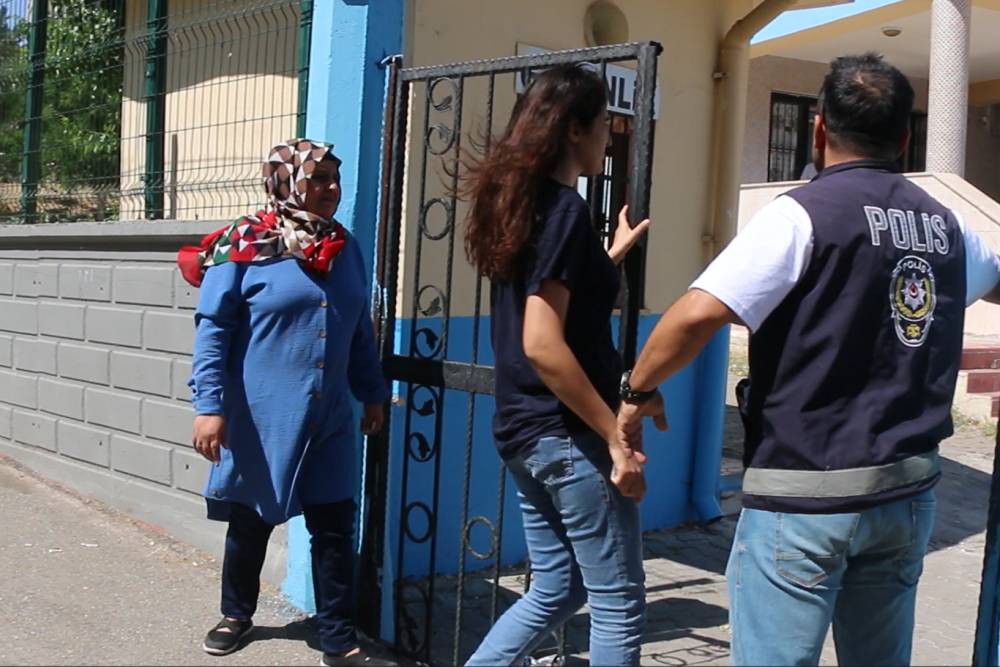 Şanlıurfa'da öğrenci sınava son dakikada yetişti