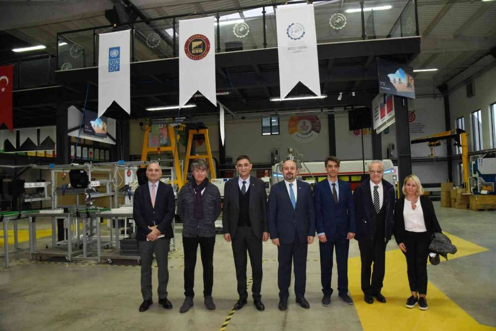 AB Türkiye Delegasyonu heyetinden Model Fabrika’ya ziyaret
