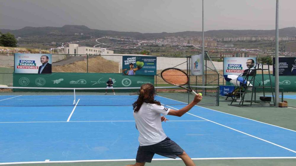 Şırnak Cudi Cup Tenis Turnuvası yapıldı