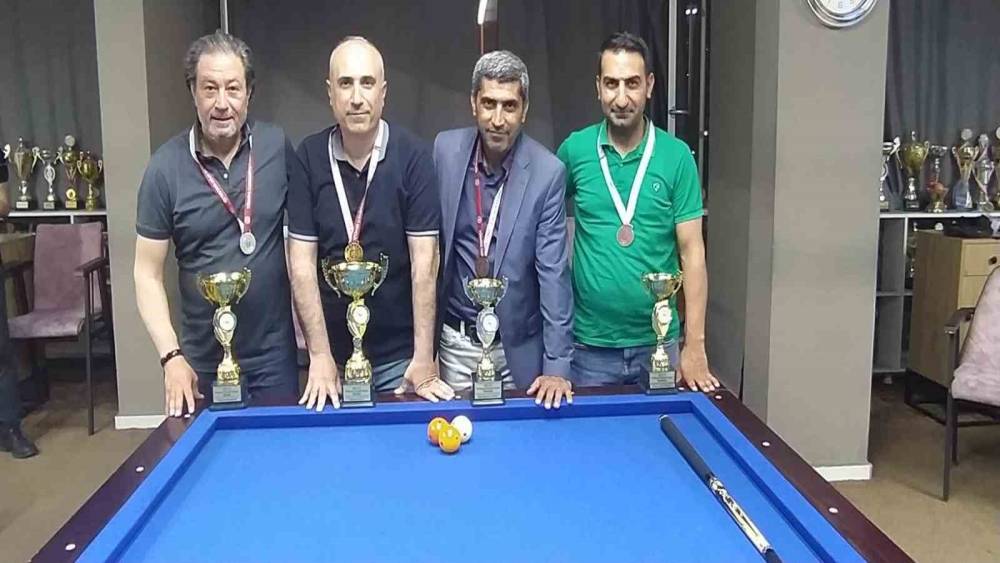 Diyarbakır’da 3 bant bilardo turnuvası düzenlendi
