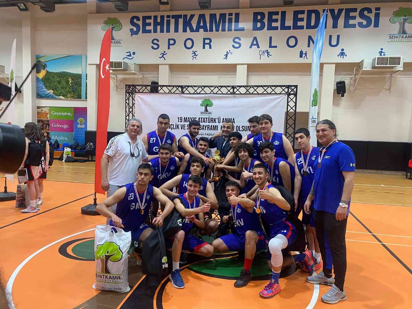 Basketbolda GKV’liler namağlup şampiyon