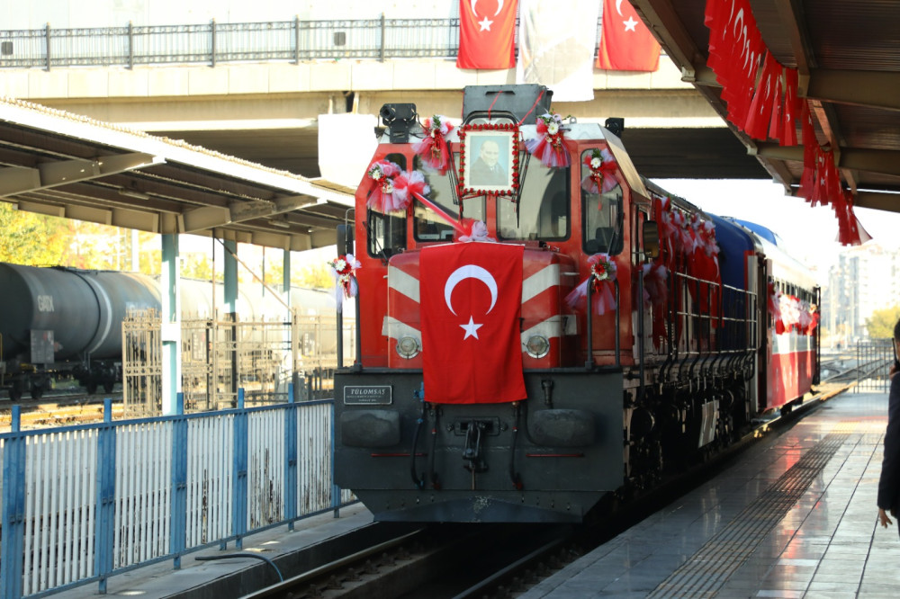 Atatürk'ün Diyarbakır'a gelişinin 85'inci yıl dönümü