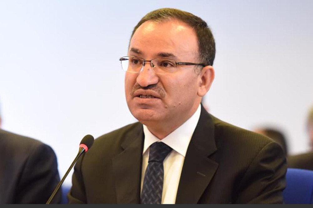 Bakan Bozdağ: Cezaevlerindeki tutuklu ve hükümlülerin 3'te 1'i uyuşturucudan