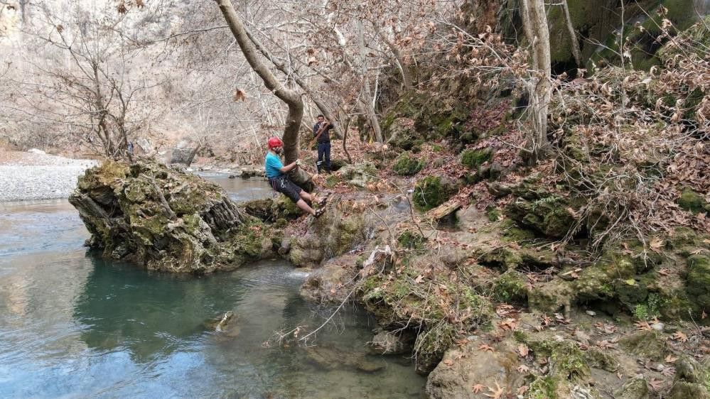 Dağcılar, günlerini Taşköprü Kanyonu'nda kutladı (Videolu)