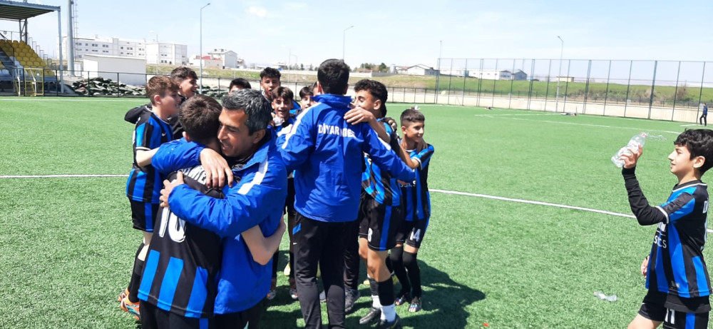 Diyarbakır İnter Genç Futbol Takımı Tarih Yazdı