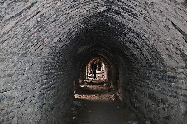 Diyarbakır Surlarındaki tonozlu geçişler görenleri hayrete düşürüyor