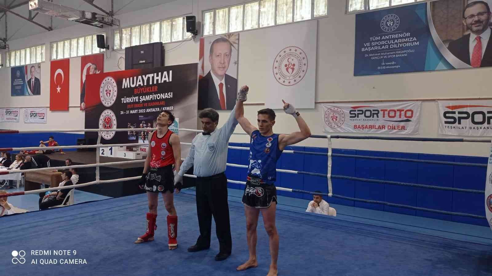 Bitlisli sporcular, Türkiye Muaythai Şampiyonası’ndan 2 madalya ile döndü