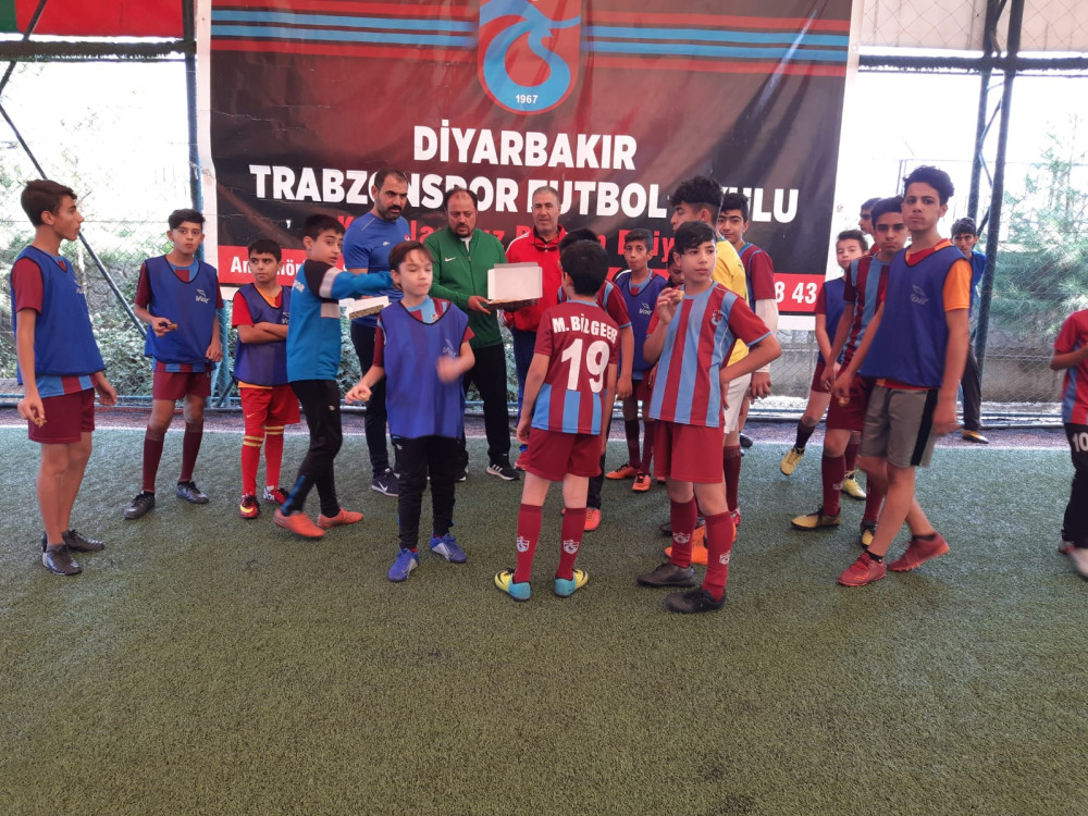 Trabzonspor Futbol  Okulu, Diyarbakır'da futbolcular yetiştiriyor