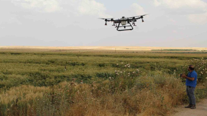 ZİHA dron teknolojisi tarlaya girdi