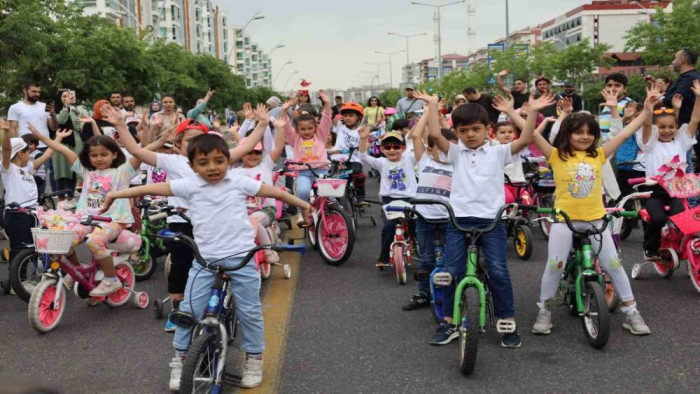 Diyarbakır’da 280 çocuk sağlık için pedal çevirdi