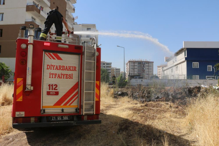 Diyarbakır'da anız yangınları iki kat arttı