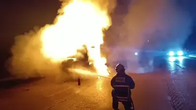 Tır, alev alev yandı