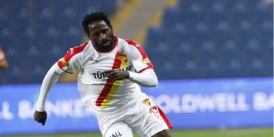 Amedspor, Gabonlu Futbolcu Andre Poko’yu Kadrosuna Katıyor