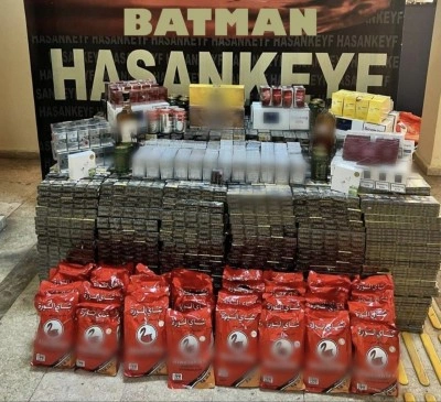 Batman’da iki araçta gümrük kaçağı ürünler ele geçirildi