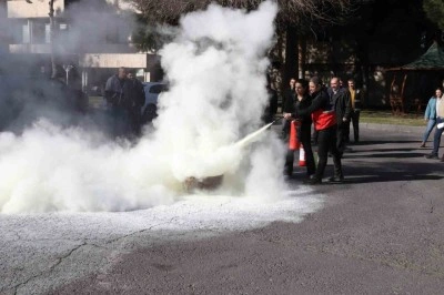 Belediye personellerine acil durum ve ilk yardım eğitimi