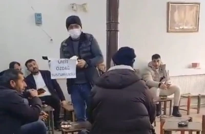 Diyarbakır’da Ümit Özdağ’ın Tutuklanması Sonrası Tatlı Dağıttı