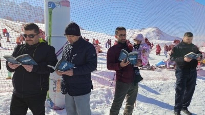 Erciyes’te kitap okudular