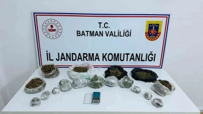 Evini uyuşturucu ticarethanesine çevirdi