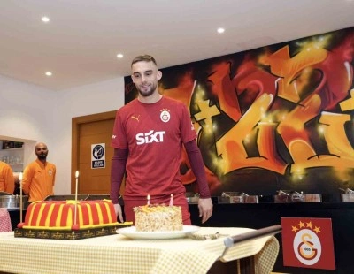 Galatasaray’da, Berkan Kutlu’nun doğum günü kutlandı