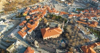 Hacı Bayram-ı Veli Camii’nde kandil yoğunluğu havadan görüntülendi