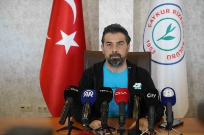 İlhan Palut: “Her şeyi sil baştan yapabileceğimiz bir takımımız yok”