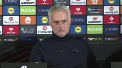 Jose Mourinho: “Midtjylland maçında galibiyet için oynayacağız"