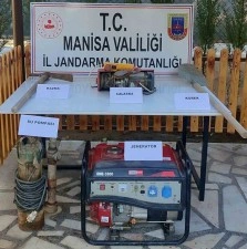 Manisa’da kaçak kazı yapan 5 kişi suçüstü yakalandı