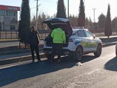 Diyarbakır'da Ters Dönen Otomobil Kazasında Şanslı Kurtuluş