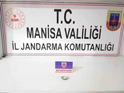 Sarıgöl’de jandarmadan uyuşturucu operasyonu